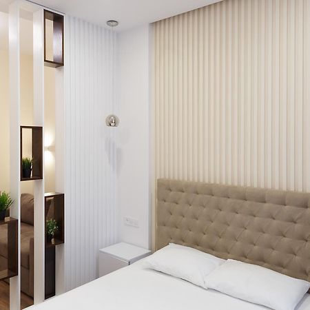 Charming Apartment In The City Center Λβιβ Εξωτερικό φωτογραφία